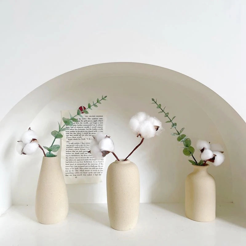 Modern White Ceramic Vase – Minimalist Decorative Vase for Pampas Grass, Flowers & Home Accents