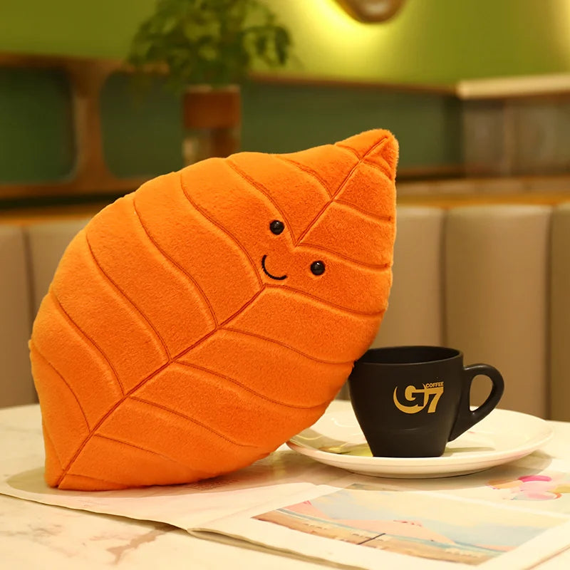 Plush Leaf Pillow – Soft Maple & Ginkgo Cushion Toy for Fall Home Decor & Gifts
