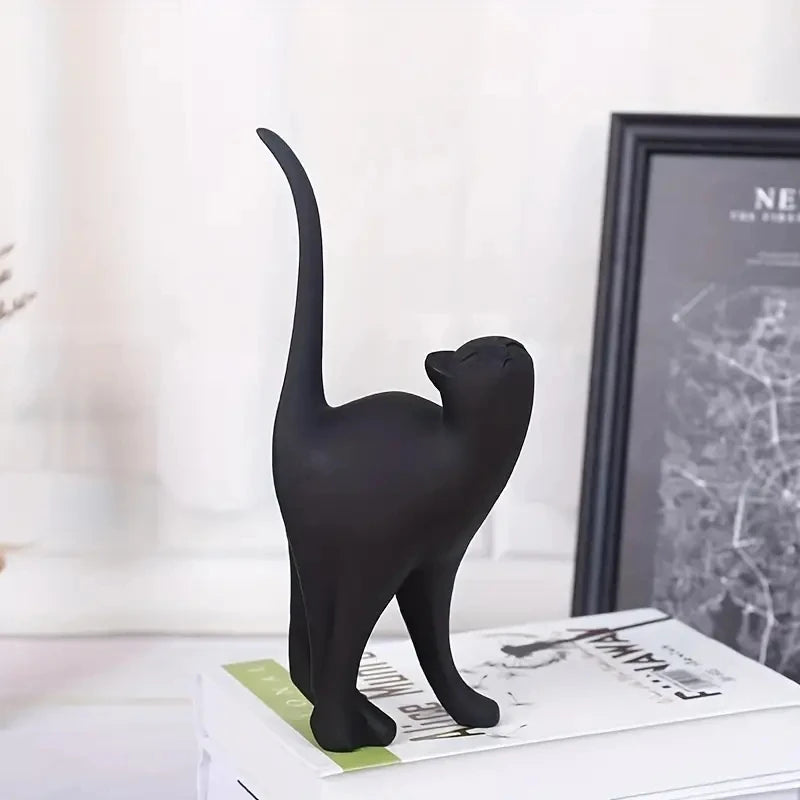 Resin Cat Statue – European-Inspired Romantic Animal Figurine for Boho Home Decor